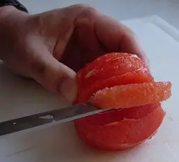Comment peler à vif un fruit  : etape 25