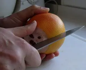 Comment peler à vif un fruit  : Photo de l'étape 2