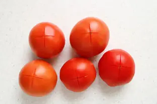 Comment éplucher des tomates à la flamme : Photo de l'étape 1