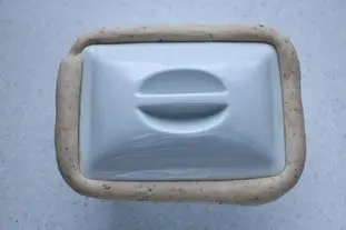 Comment luter une cocotte ou terrine : Photo de l'étape 7