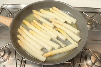 Comment préparer des asperges blanches : Étape 16