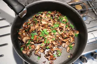 Sauté de porc crémeux aux champignons de Paris