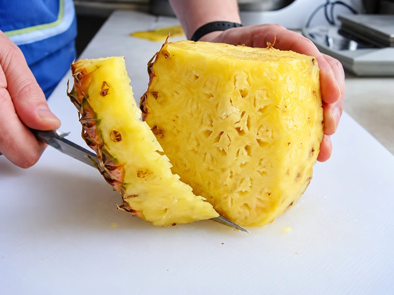 Comment peler à vif un ananas