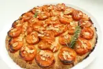 Tarte sablée aux abricots doux et romarin