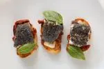 Bouchées de rouget aux graines de pavot