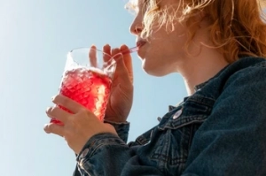 Top 5 des pétillants sans alcool pour des moments gourmands