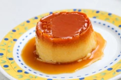 Gâteau de semoule caramel et raisins