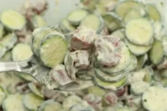 Salade de courgettes croquantes au reste de rôti