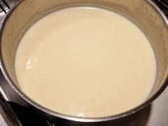 Potage aux navets et à la purée de sésame