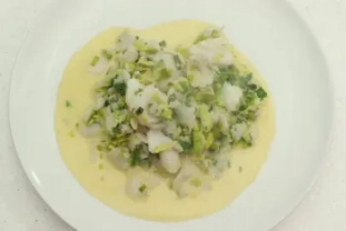 Poisson blanc et fondue de poireaux à la comtoise